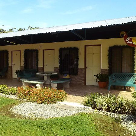 Hotel Margarita Sierpe ภายนอก รูปภาพ