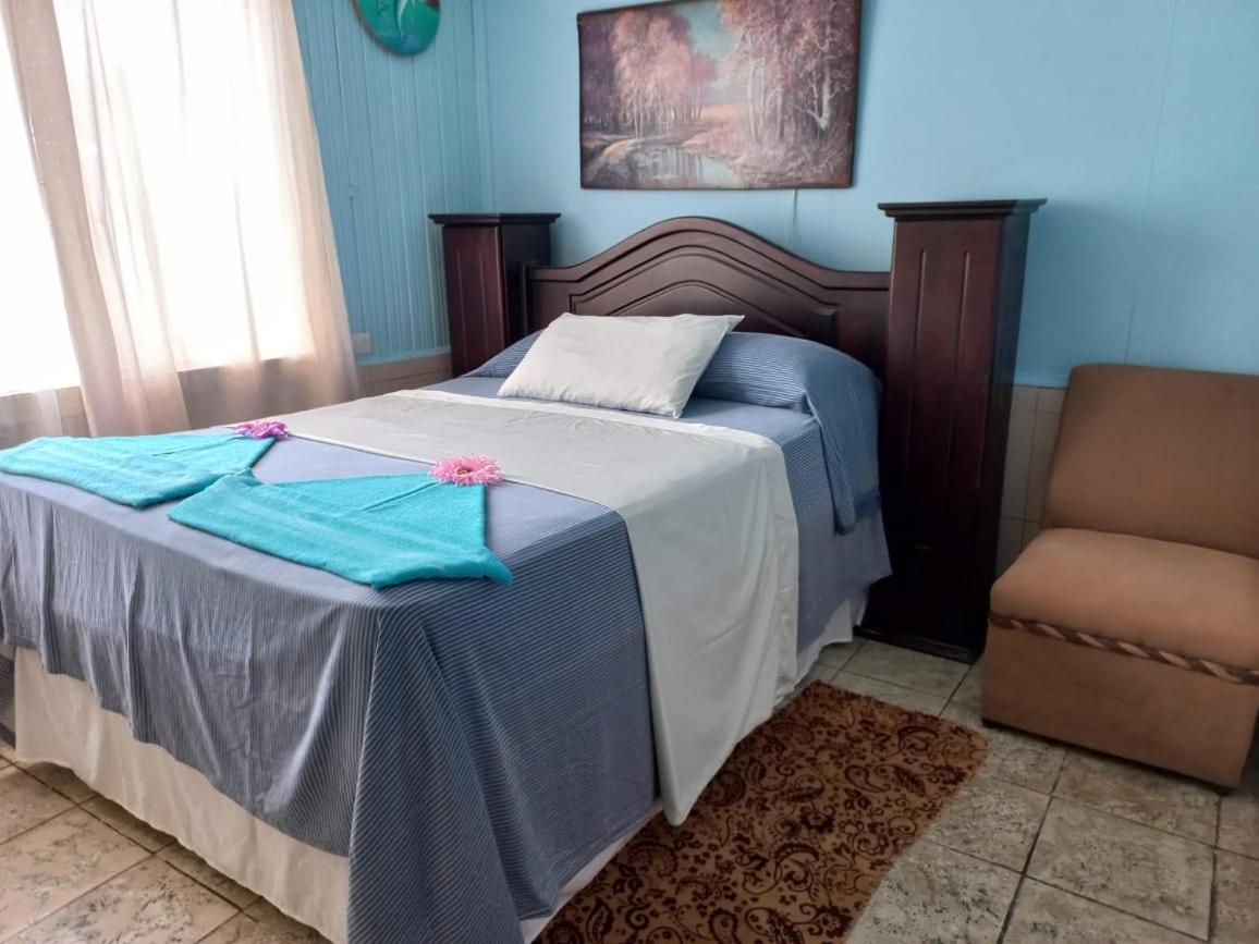 Hotel Margarita Sierpe ภายนอก รูปภาพ
